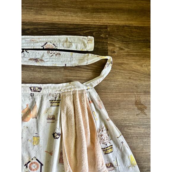 Vintage 1950s Half Apron Novelty Print Kitchen Knick Knacks Attached Hand Towel - Picture 3 of 13
